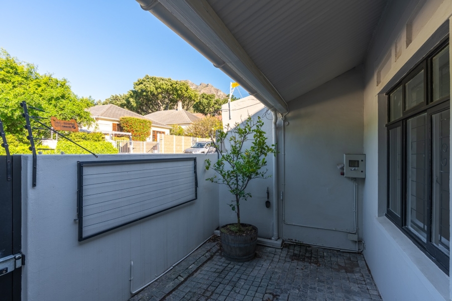 To Let 2 Bedroom Property for Rent in Oranjezicht Western Cape